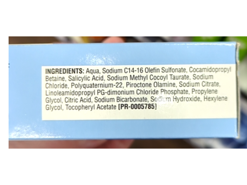 Neutrogena Anti-Dandruff Scalp Relief Shampoo, 3% Salicylic Acid + 0.75% Piroctone Olamine, 150 mL