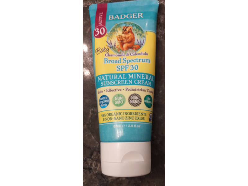 Badger Natural Mineral Sunscreen Cream, SPF 30, Chamomile & Calendula, 2.9 fl oz/87 mL