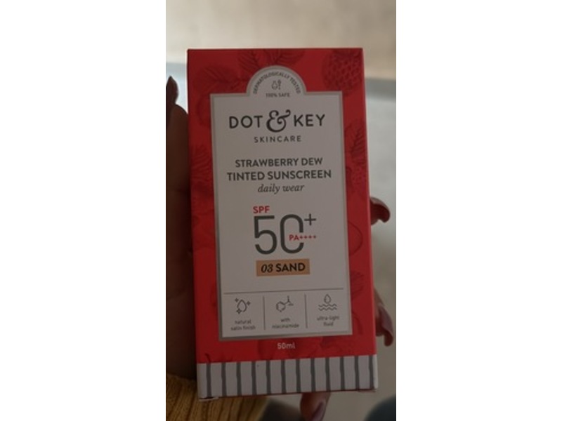Dot & Key Skincare Strawberry Dew Tinted Sunscreen, SPF 50+, 03 Sand, 50 mL