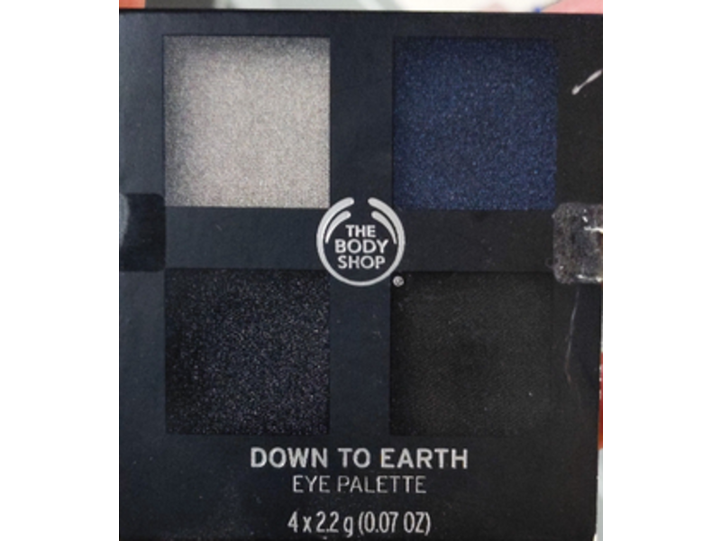 The Body Shop Down to Earth Eye Palette, 05 Smoky Black, 0.07 oz/2.2.g