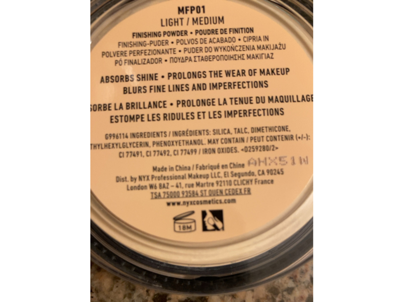 NYX Professional Makeup Mineral Matte Finishing Powder, MFP01 Light / Medium, 0.28 oz/8 g