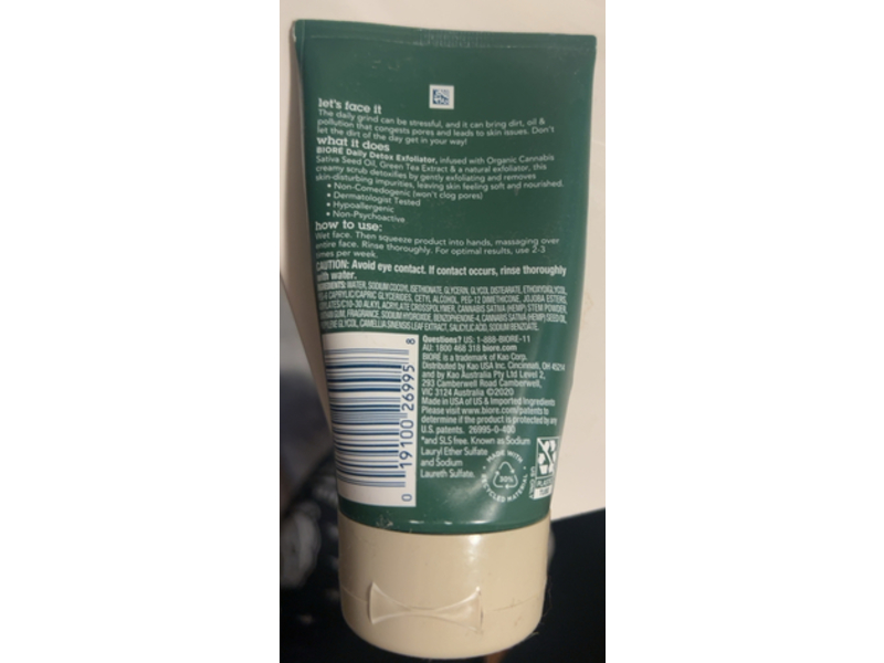 Biore Daily Detox Organic Cannabis Sativa Seed Oil & Green Tea Extract Exfoliator, 4.5 oz/127 g