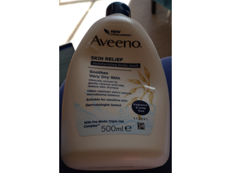 Aveeno Skin Relief Moisturising Body Wash, Very Dry Skin, Fragrance & Soap Free, 500 mL