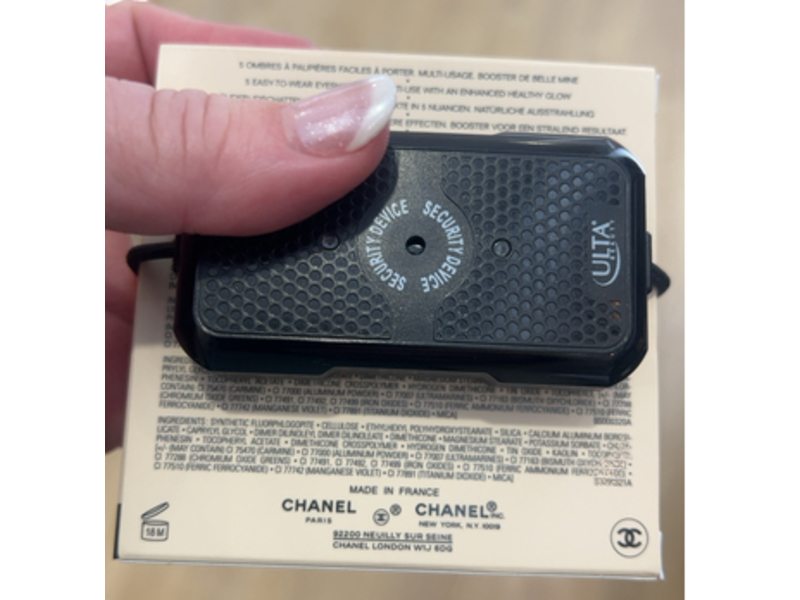 Chanel Les Beiges Healthy Glow Natural Eyeshadow Palette, Cool, 0.16 oz/4.5 g