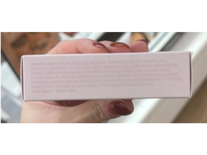 Kylie Cosmetics Skin Tint Blurring Elixir Foundation, 8.5W Warm, 1 fl oz/30 mL