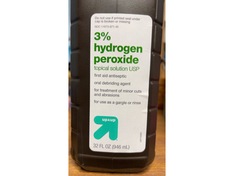 Up & up 3% Hydrogen Peroxide First Aid Antiseptic, 32 fl oz/946 mL