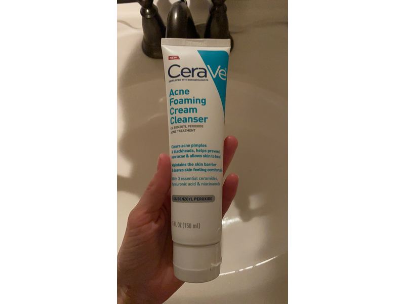 CeraVe Acne Foaming Cream Cleanser, 5 fl oz (150 mL)
