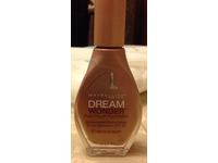 Maybelline New York Dream Wonder Fluid-Touch Foundation, Medium Buff, 0.67 fl oz/20 mL - thumbnail 2