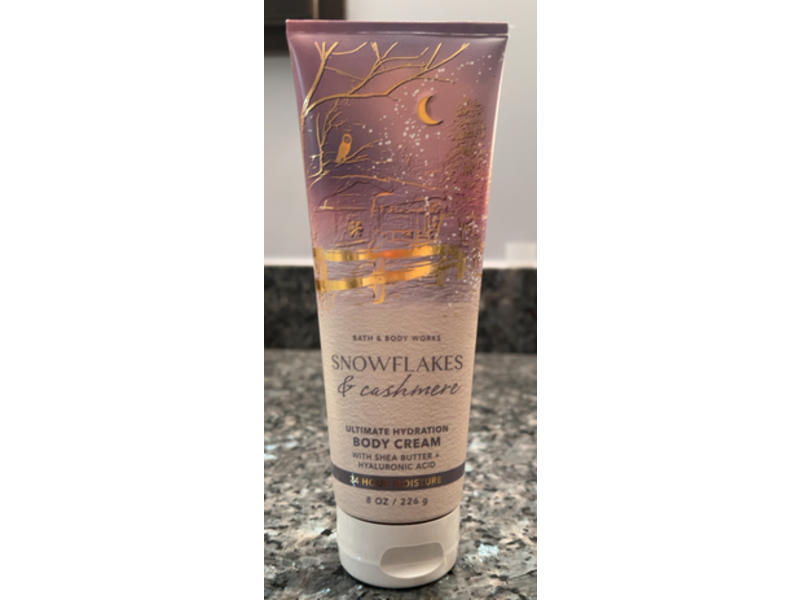 Bath & Body Works Snowflakes & Cashmere Ultimate Hydration Body Cream, Shea Butter + Hyaluronic Acid,8 oz/226 g