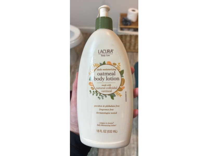 Lacura Daily Moisturizing Body Lotion, Oatmeal, 18 fl oz/532 mL