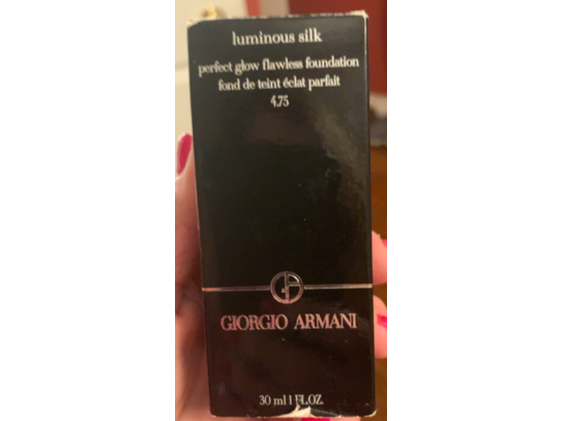 Giorgio Armani Luminous Silk Perfect Glow Flawless Foundation, 4.75, 1 fl oz/30 mL