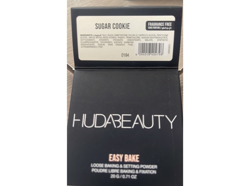 Huda Beauty Easy Bake Loose Baking & Setting Powder, Sugar Cookie, 0.71 oz|20 g