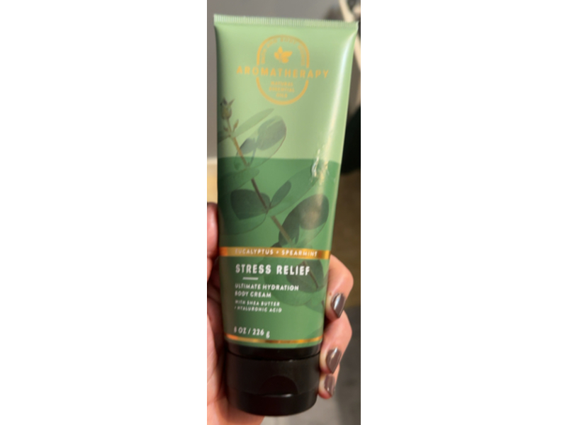 Bath & Body Works Stress Relief Hydration Body Cream, Eucalyptus + Spearmint, 8 fl oz/226 g