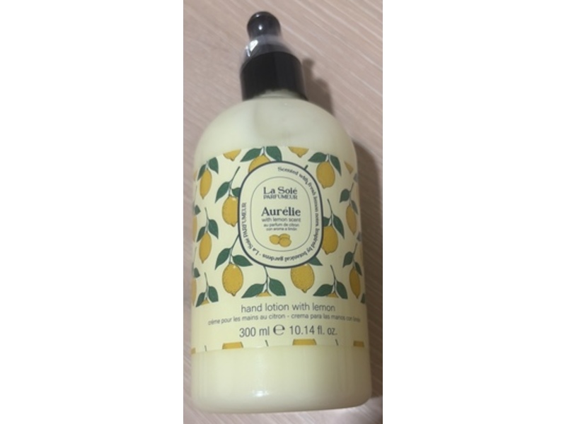 La Soie Hand Lotion, Lemon Scent, 10.14 fl oz/300 mL