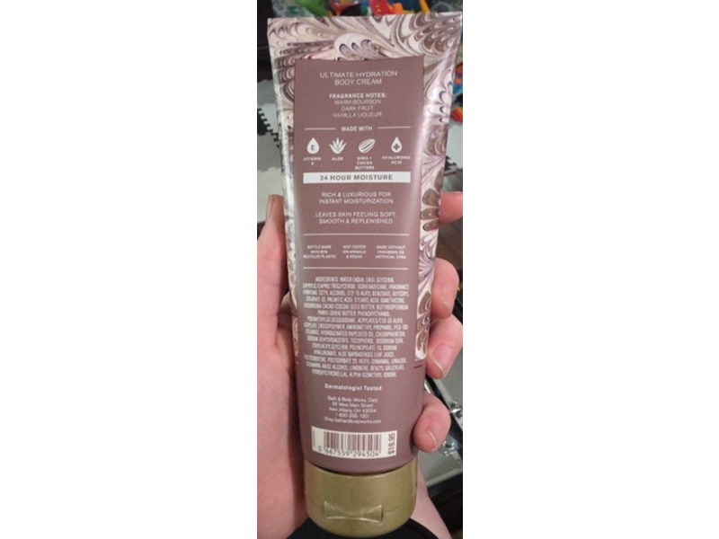 Bath & Body Works Ultimate Hydration Body Cream, Cozy Vanilla Bourbon, Shea Butter + Hyaluronic Acid, 8 oz/226 g