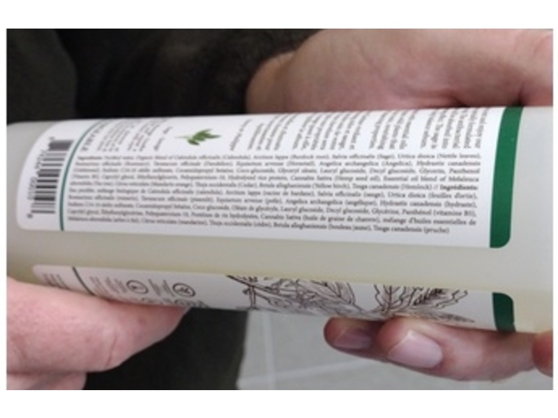 Oneka Shampoo, Cedar + Sage, 16.5 fl oz/500 mL