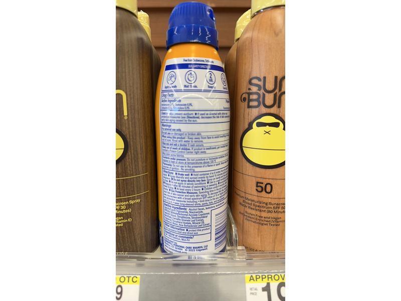 Banana Boat Protection + Vitamins Sunscreen Spray, SPF 30, 4.5 fl oz/133 mL