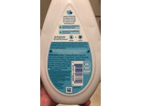 Johnson's Baby Ultra-Hydrating Tear-Free Kids Conditioner, Pro-Vitamin B5, 13.6 fl oz/400 mL - thumbnail 3