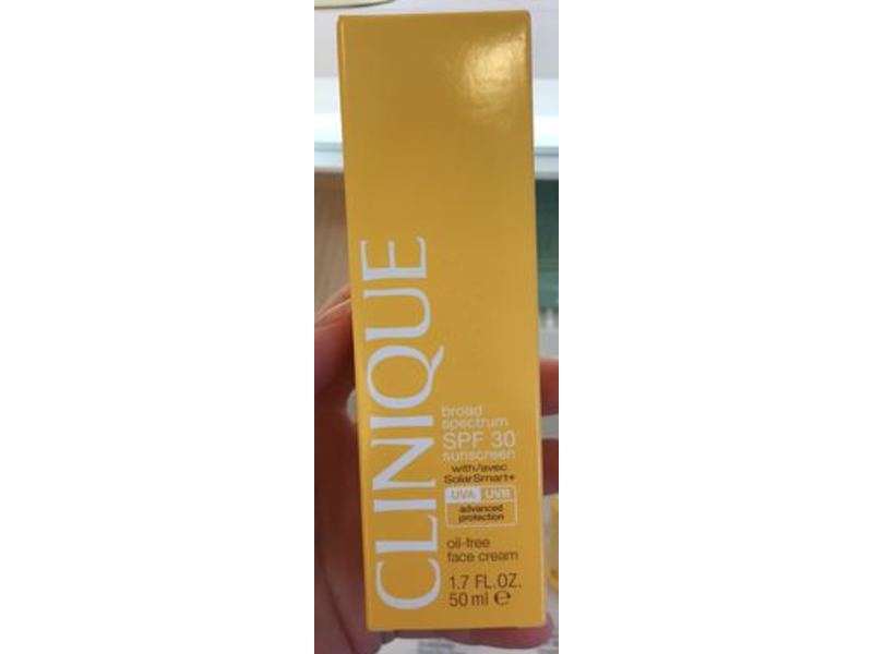 Clinique Broad-Spectrum SPF 30 Sunscreen, 1.7 fl oz/50 mL