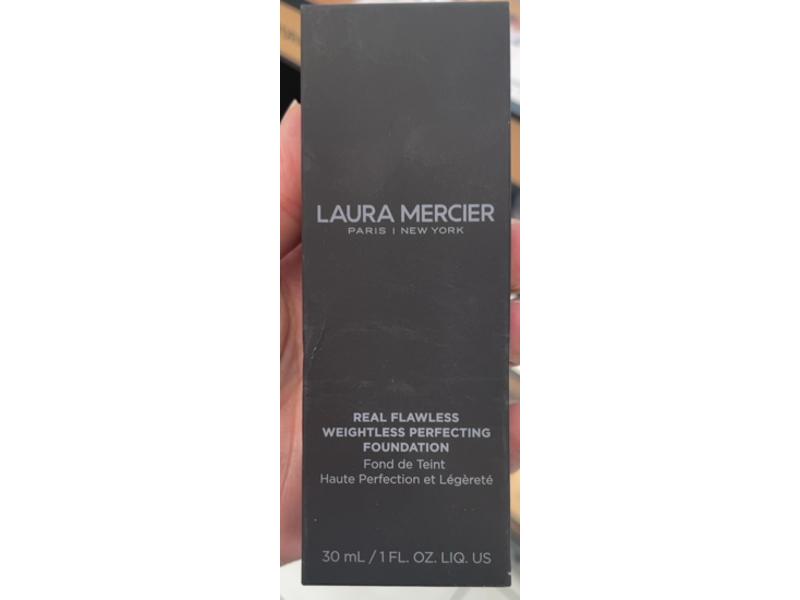 Laura Mercier Real Flawless Weightless Perfecting Foundation, 2C1 Ecru, 1 fl oz/30 mL
