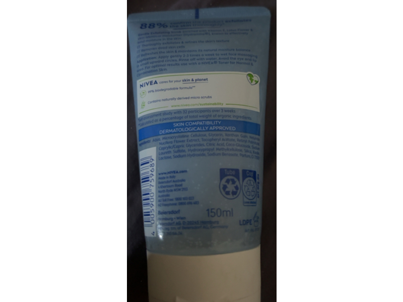 Nivea Exfoliating Gentle Scrub, 150 mL