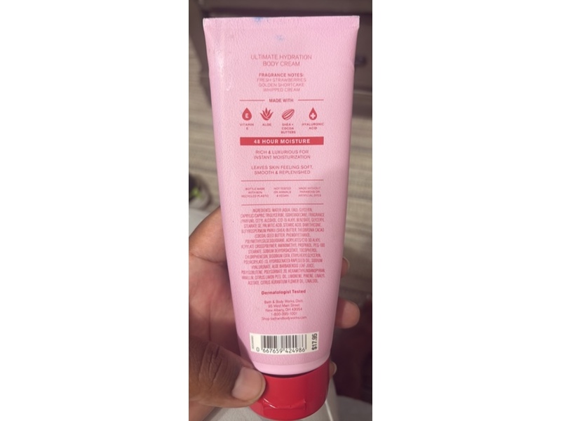 Bath & Body Works Ultimate Hydration Body Cream, Strawberry Pound Cake , 8 oz/226 g