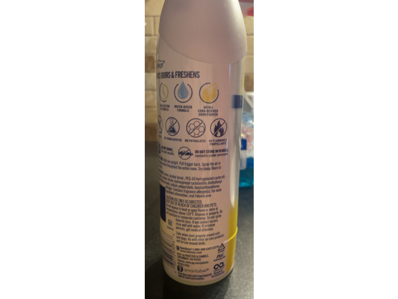 Febreze Kitchen Odor Fighter Air Mist, Fresh Lemon, 8.8 oz/250 g