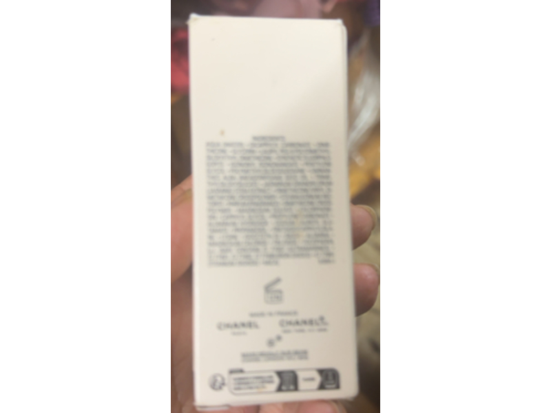 Chanel Les Beiges Healthy Glow Foundation, BD01, 1 fl oz/30 mL