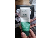 The Body Shop Tea Tree Skin Clearing Foaming Cleanser, 5 Fl Oz - Image 7