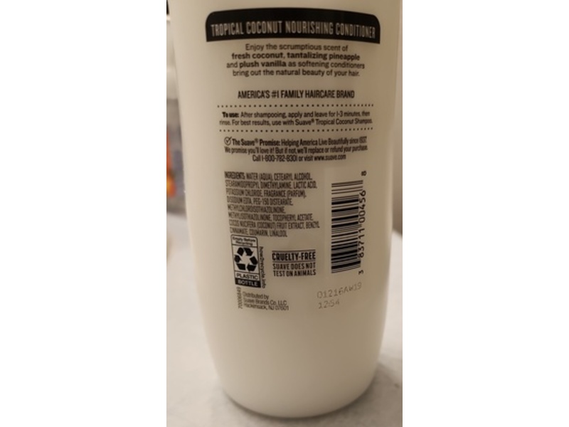 Suave Essentials Nourishing Conditioner, Tropical Coconut, 22.5 oz/665 mL
