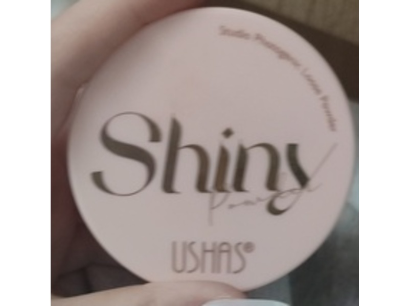Ushas Shiny Studio Photogenic Loose Powder, 0.13 oz/3.6 g