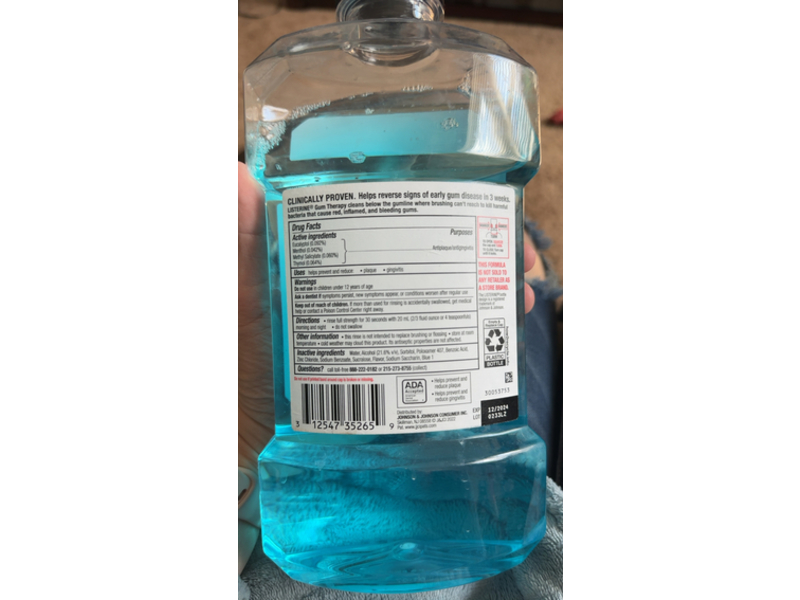 Listerine 4X Gum Therapy Antiplaque & Gingivitis Antiseptic Mouthwash, Glacier Mint, 1.8 fl oz/1 L