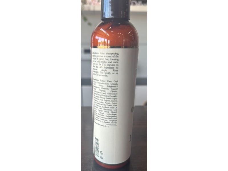 John Dellaria Luxury Masque, 8.4 fl oz/250 mL