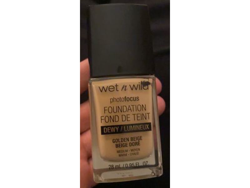 Wet n Wild PhotoFocus Dewy Foundation, Golden Beige, 0.95 fl oz/28 mL