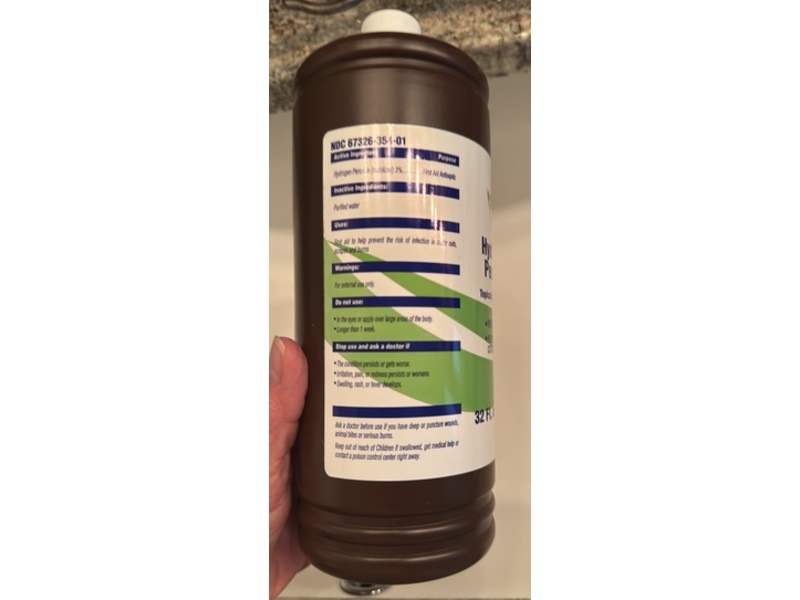 Degasa Topical Solution, USP 3%, Hydrogen Peroxide, 32 fl oz/946 mL