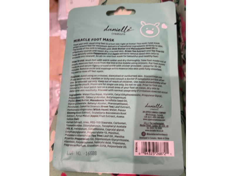 Danielle Creations Miracle Foot Mask, Nourish Your Little Piggies, 0.56 oz/16 g, 1 Pair