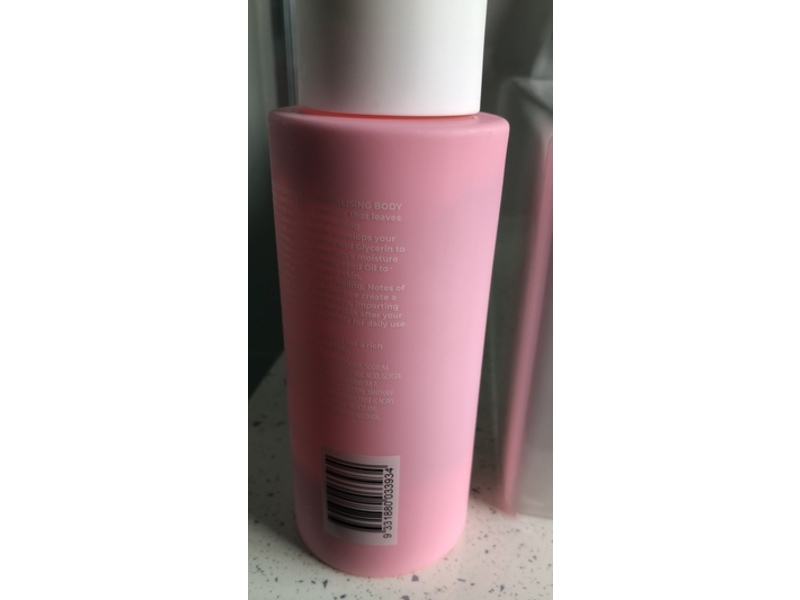 Mco Beauty No.3 Revitalising Body Wash, Dragon Fruit & Jasmine, 13.01 fl oz/385 mL