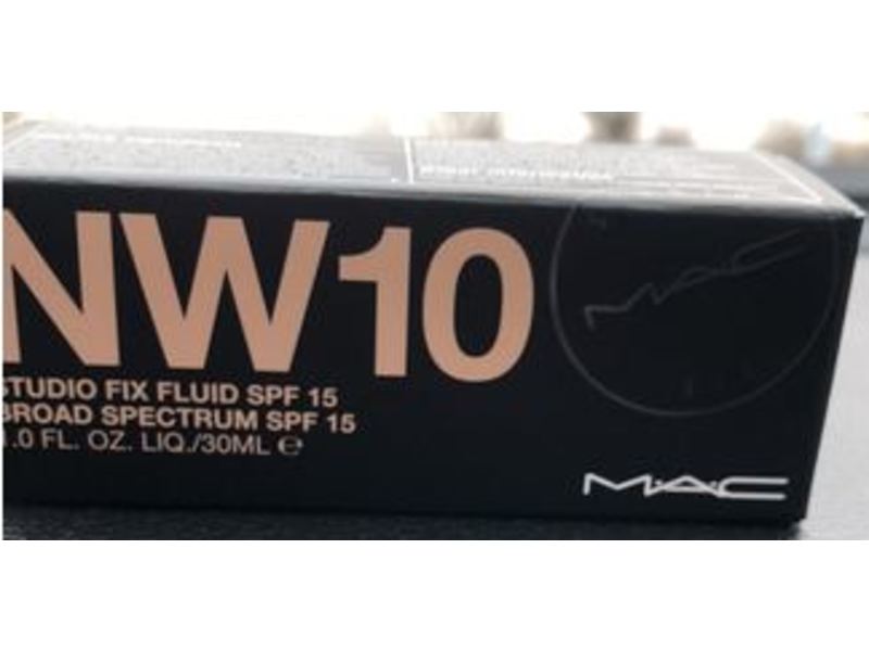 M.A.C. Studio Fix Fluid Foundation, SPF 15, Nw10, 1.0 fl oz/30 mL
