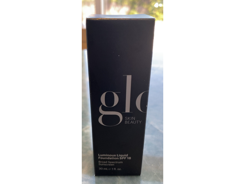Glo Skin Beauty Luminous Liquid Foundation, SPF 18, Brulee, 1 fl oz/30 mL