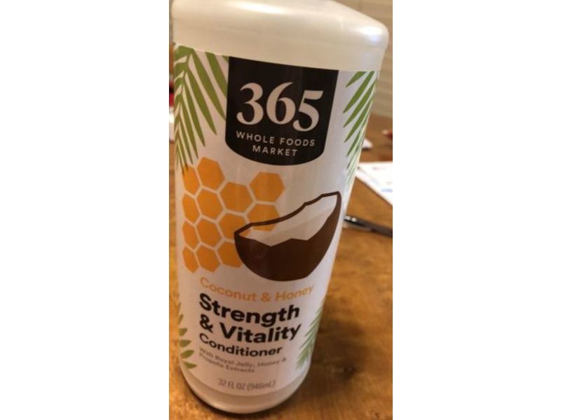 365 By Whole Foods Market Strength & Vitality Conditioner, Coconut & Honey, 32 fl oz/946 mL