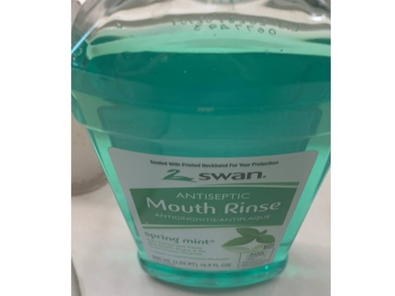 Swan Antiseptic Mouth Rinse, Spring Mint, 16.9 fl oz/500 mL