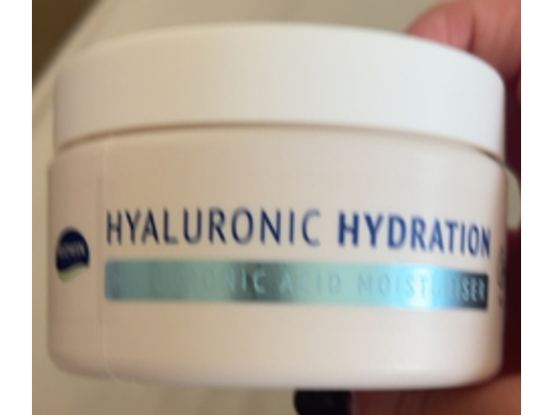 Redwin Hyaluronic Acid Hydration Moisturiser, 220 g