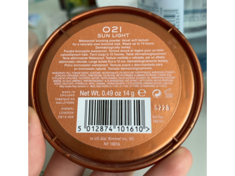 Rimmel London Natural Bronzer Waterproof Bronzing Powder, 021 Sun Light, SPF 15, 0.49 oz/14 g
