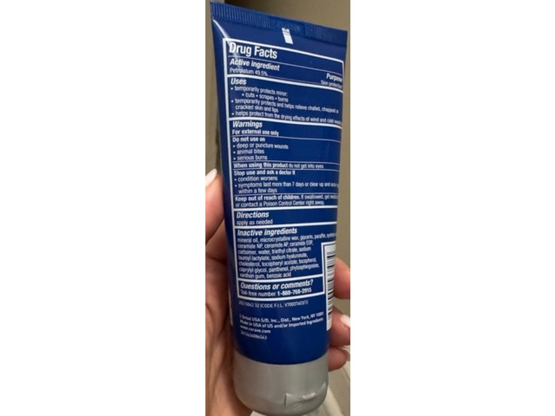 CeraVe Healing Ointment, 3 Essential Ceramides & Hyaluronic Acid, 3 fl oz/85 g