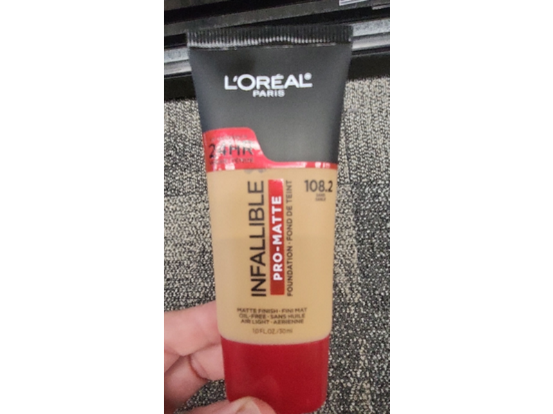 L’Oréal Paris Infallible Pro - Matte Foundation, 108.2 Sand, 1.0 fl oz/30 mL