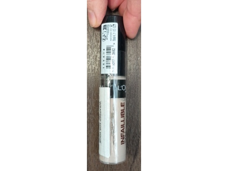 L'Oreal Paris Infaillible Concealer, 320 porcelain, 11 mL