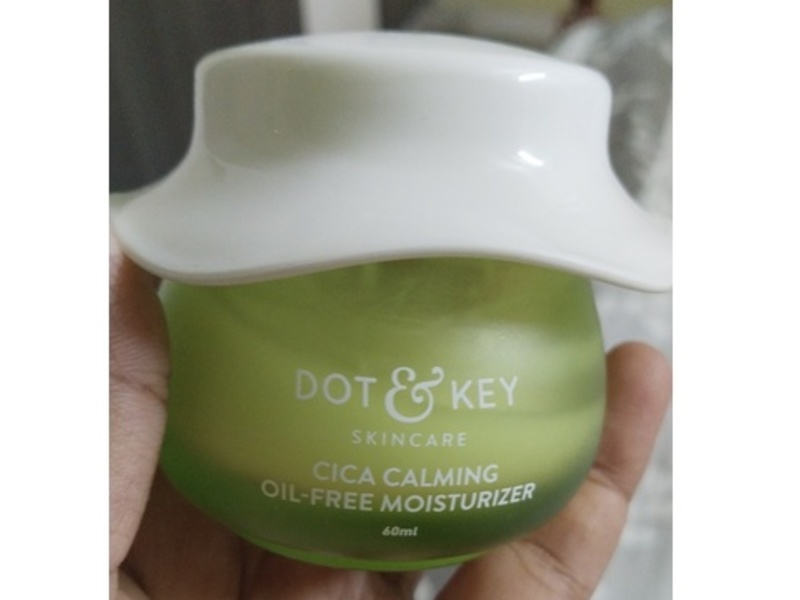 Dot & Key Skincare Cica Calming Oil-Free Moisturizer, 60 mL