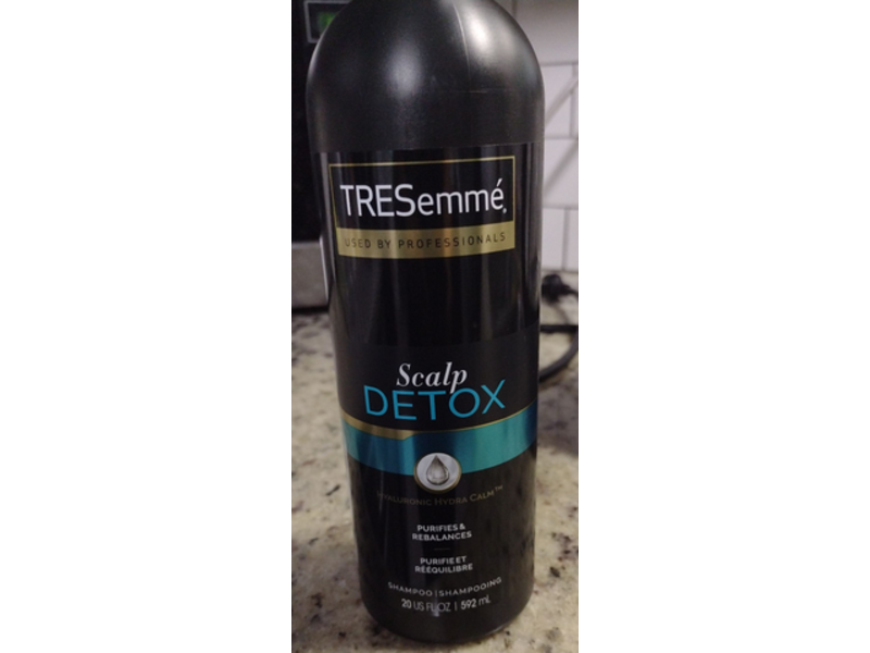 TRESemme Scalp Detox Shampoo, Purifies & Rebalances, 20 fl oz/592 mL