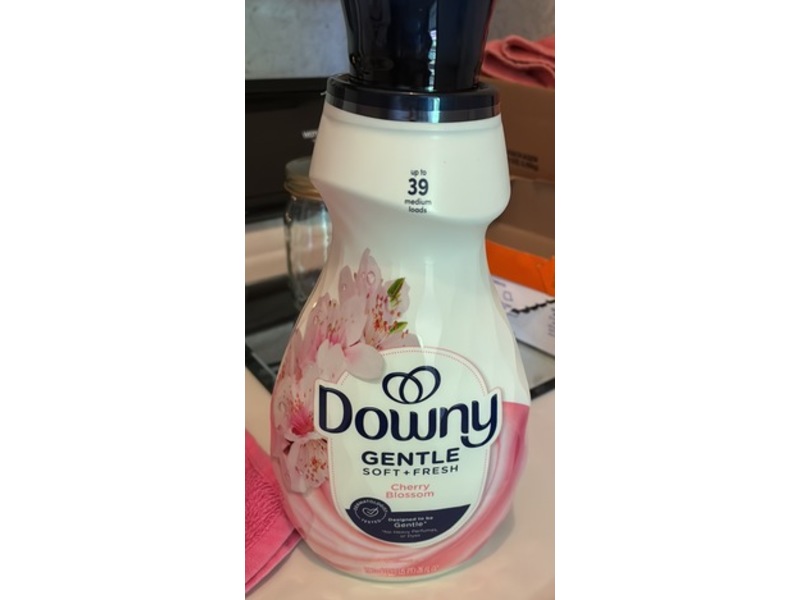 Downy Gentle Soft + Fresh Fabric Softener, Cherry Blossom, 39 Loads, 26 oz/780 mL