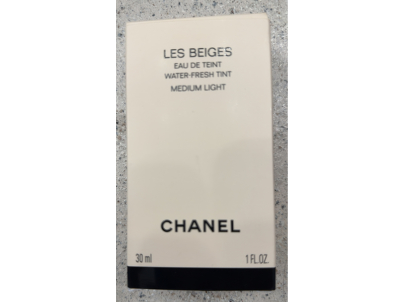 Chanel Les Beiges Water Fresh Tint, Medium Light, 1 fl oz/30 mL